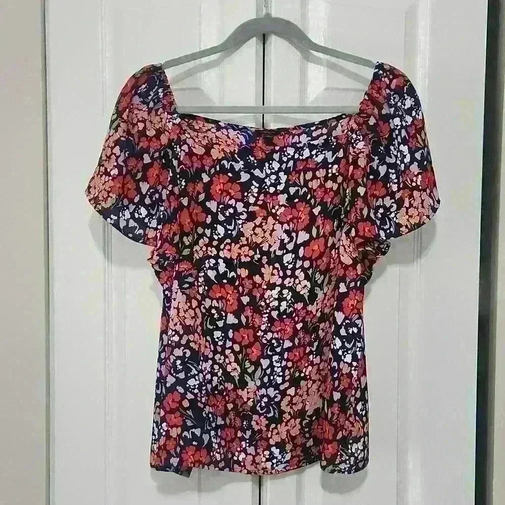 Ann Taylor Factory flutter sleeve top: Size medium
